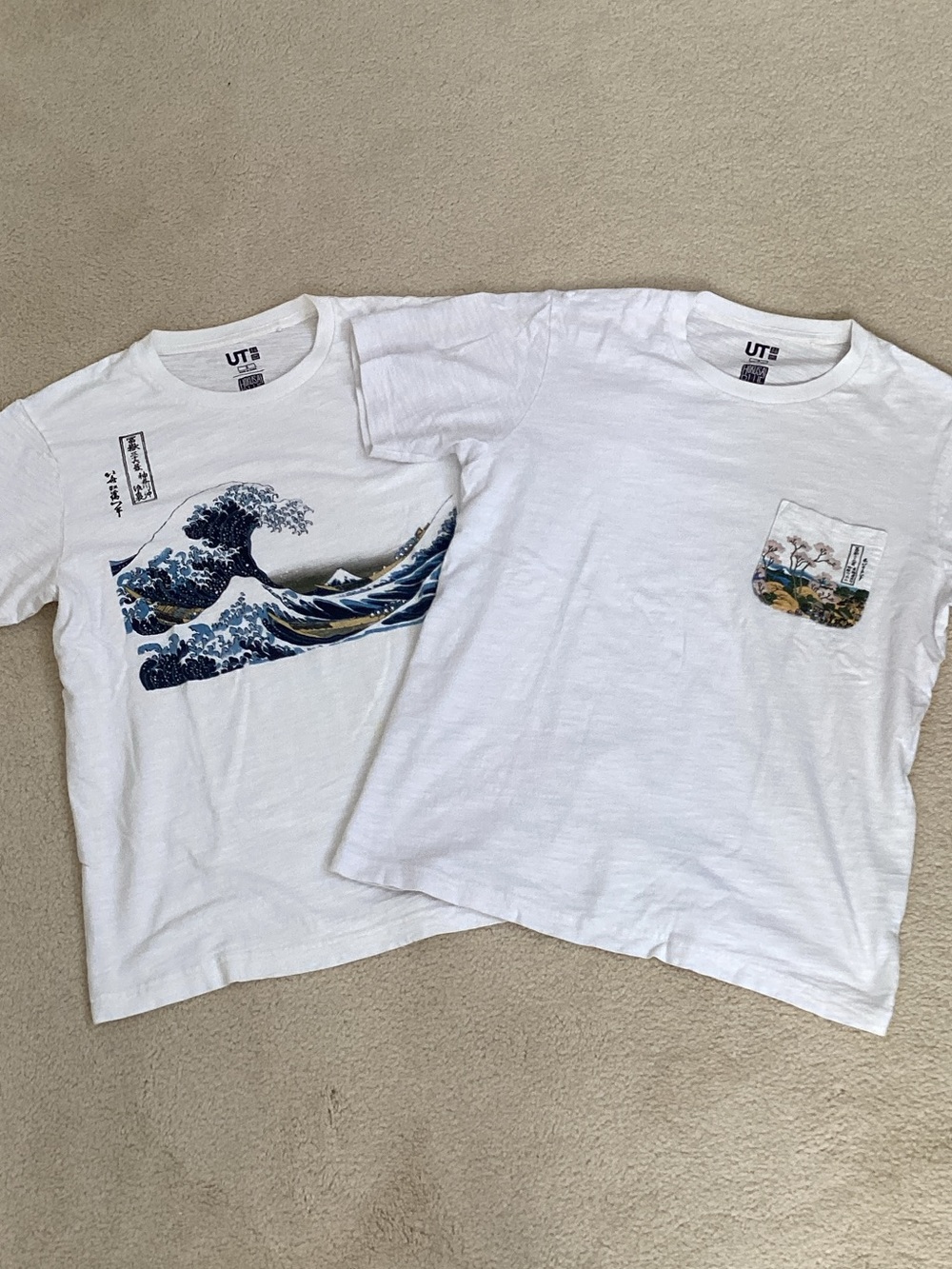LOT OF 2 UNIQLO HOKUSAI BLUE T SHIRTS SIZE SMALL